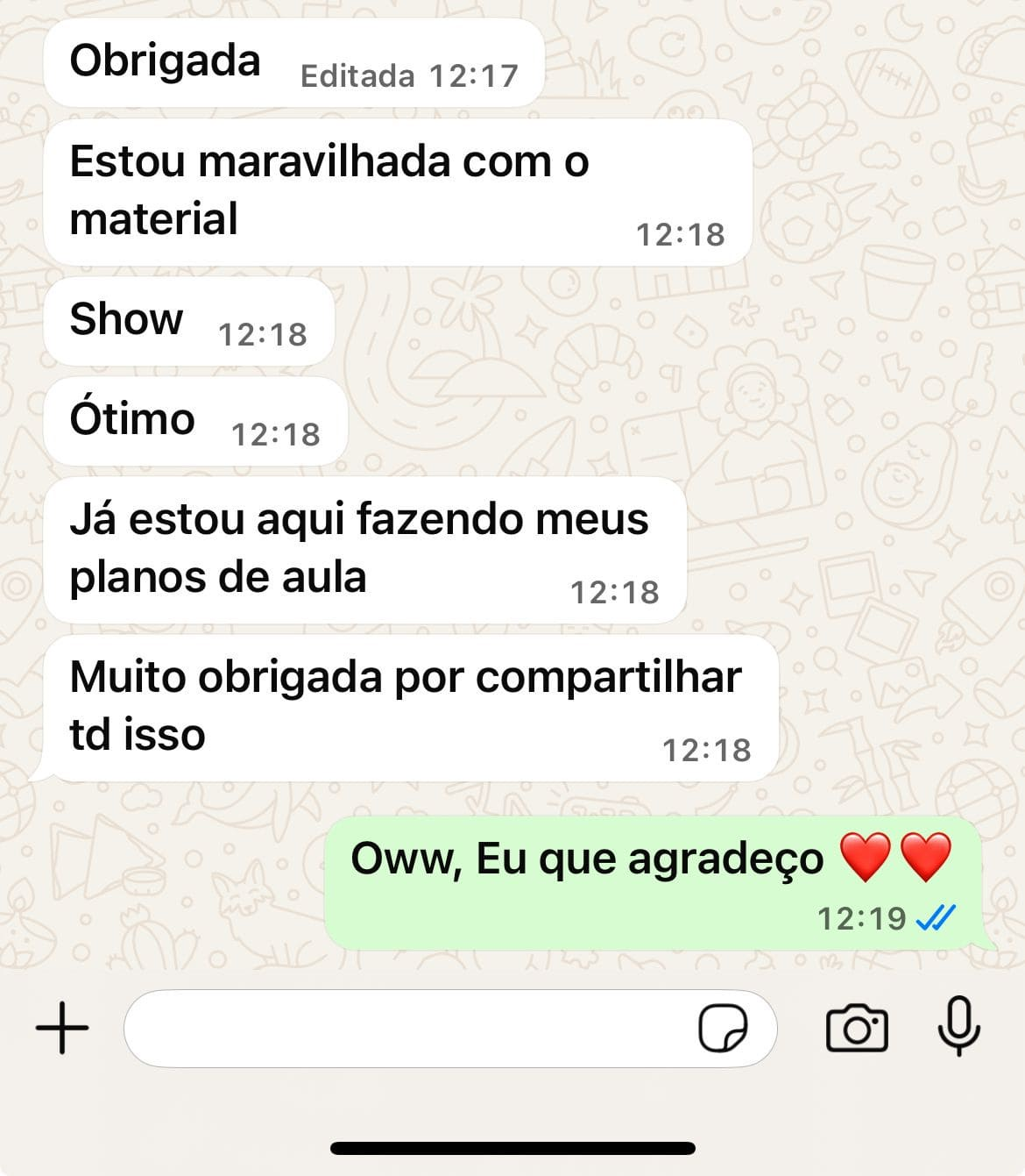 Depoimento agradecendo e dizendo que está maravilhada com o material